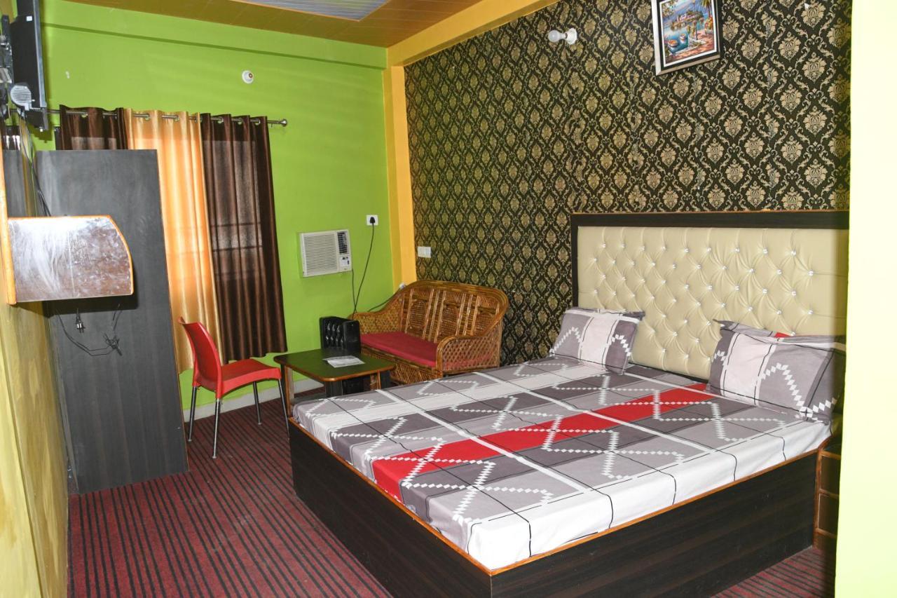 Hotel Mountain View And Rooftop Restaurant Pithoragarh Экстерьер фото